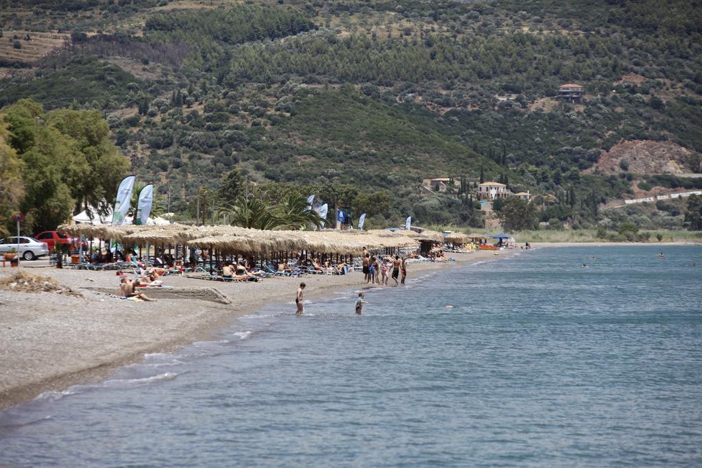 Cavos Fokidos Chiliadou (Fokida) Exterior foto
